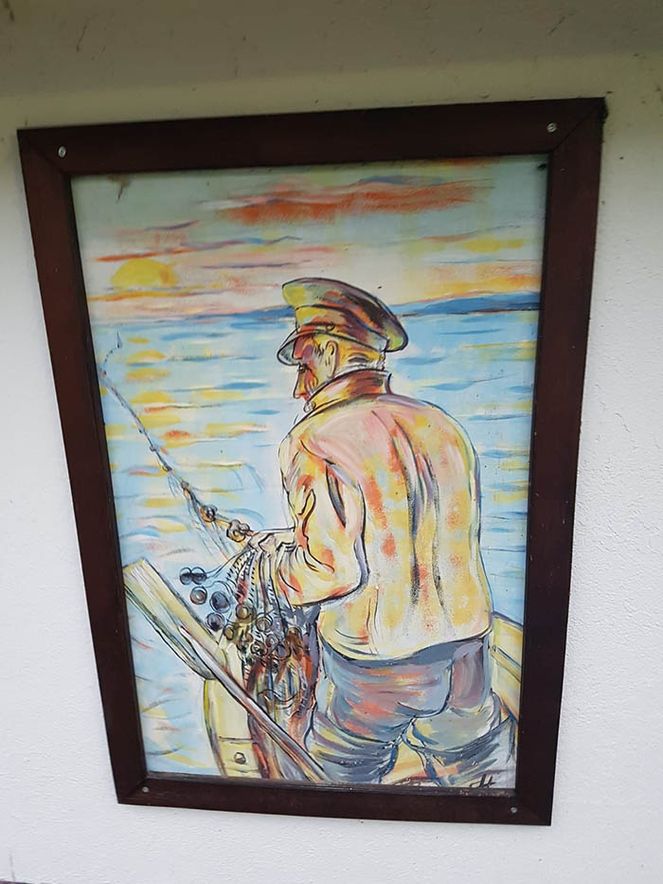 Fischereibetrieb Kuse, Fischerstube und Räucherei direkt and er Promenade von Binz.