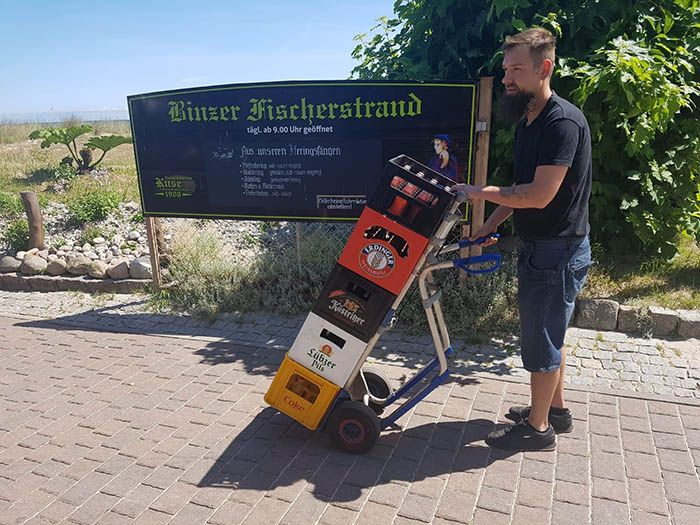 Fischereibetrieb Kuse, Fischerstube und Räucherei direkt and er Promenade von Binz.